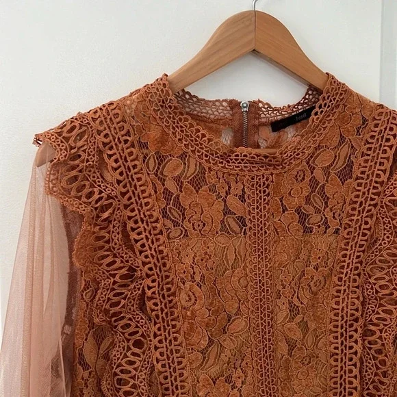 Hazel Lace Boho Top - Picture 3 of 11